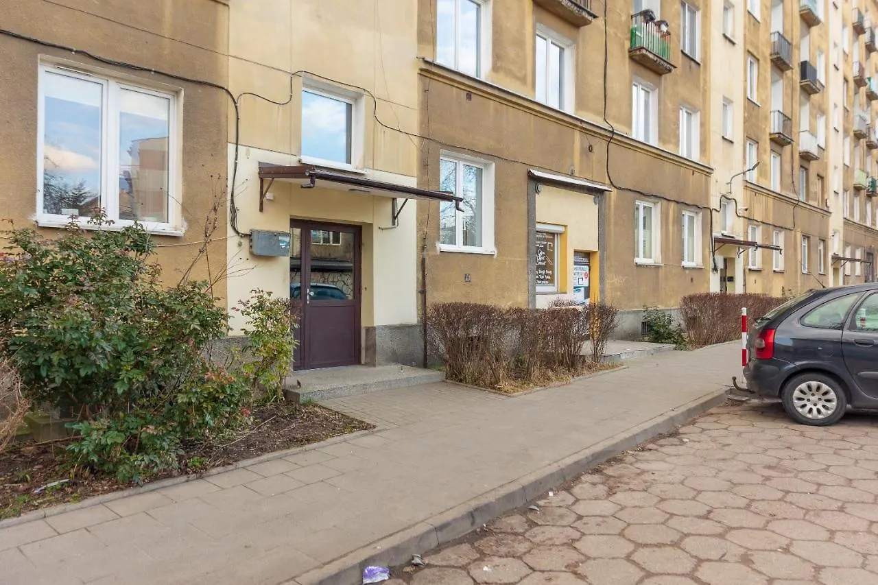 Metro Raclawicka Red Apartment Warsaw Poland