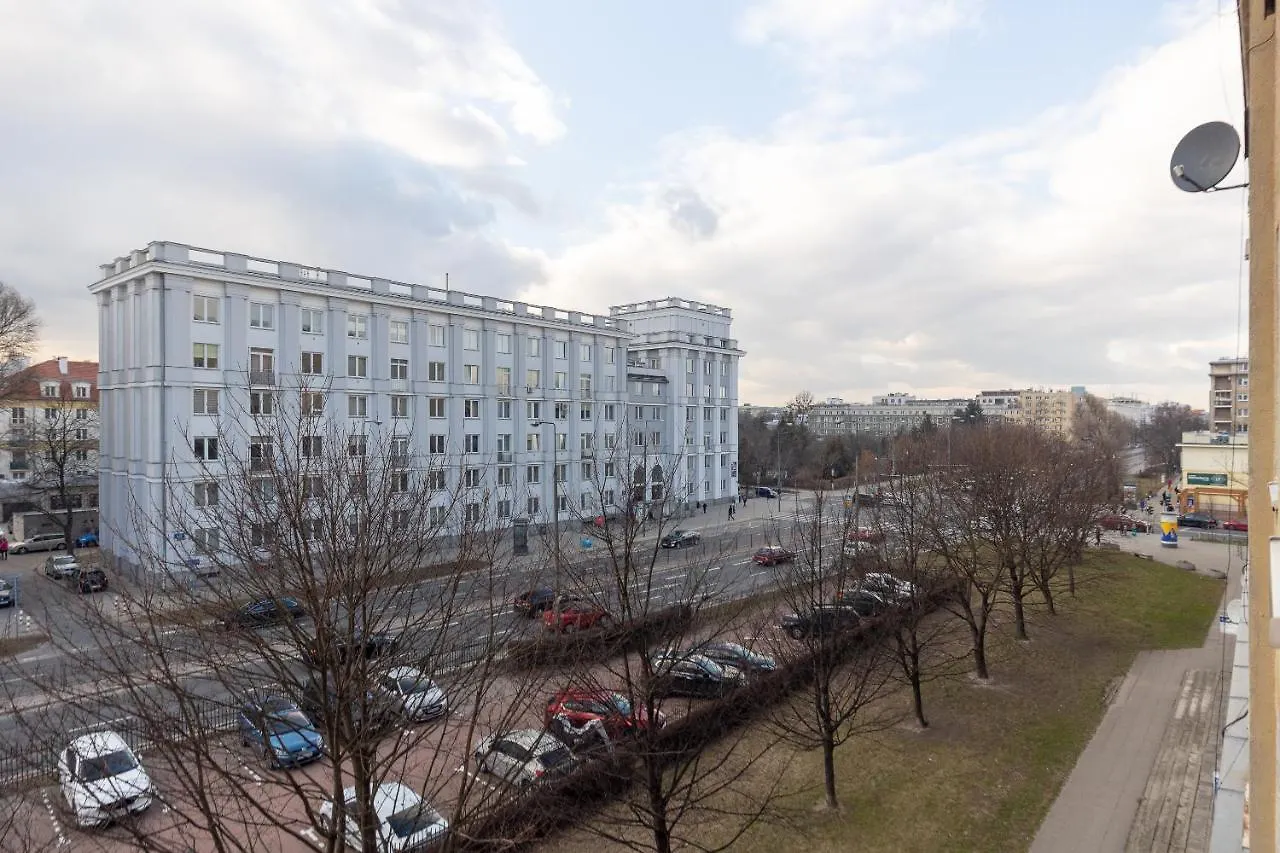 Metro Raclawicka Red Apartment Warsaw